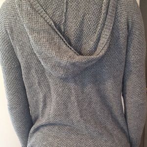 American Eagle knit hooded sweater with pockets